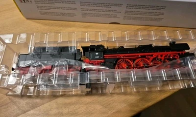 Trix 25323 Dampflokomotive Baureihe 18 323 DB, Ep.III DC-MFX-Sound H0 Unbespielt - Bild 1 von 3