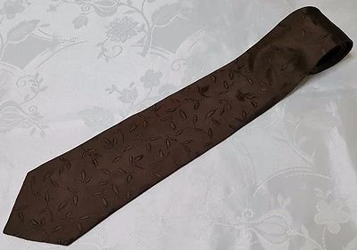 CORBATA DE HOMBRE FRANCIA-CABALLEROS VINTAGE AUTÉNTICA CERRUTI 1881 FLORAL MARRÓN SEDA Foto 1 de 4