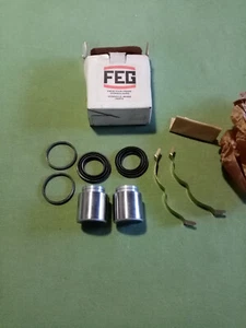 RENAULT 30 Kit de réparation pour 1 étrier AV à double pistons droit ou gauche. - Picture 1 of 7