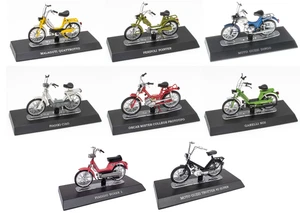 Set of 8 Italian Mopeds 1:18 PIAGGIO MALAGUTI Diecast Bike Motorcycle LMB4 - Picture 1 of 1