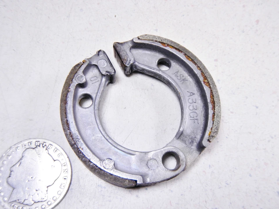 86 HONDA TG50 ГИРОСКОП S ЗАДНИЕ ТОРМОЗНЫЕ КОЛОДКИ/ОБУВЬ  - Изображение 1 из 4