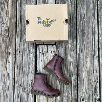 Botas Dr Martens AirWair Brooklee Rojo Cereza Suave T Core Niños Pequeños Talla 11 Foto 1 de 4