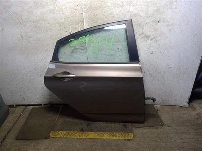 REAR DOOR Hyundai Accent 2012 12 2013 13 2014 14 Right Brown 1379533 - Image 1 of 4