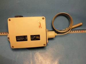 Danfoss    017A1811-01 type RT106 - Picture 1 of 4