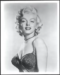 HOLLYWOOD MARILYN MONROE SCHAUSPIELERIN EXKLUSIV ATEMBERAUBEND 🎬✨ VINTAGE ORIGINAL FOTO - Bild 1 von 2