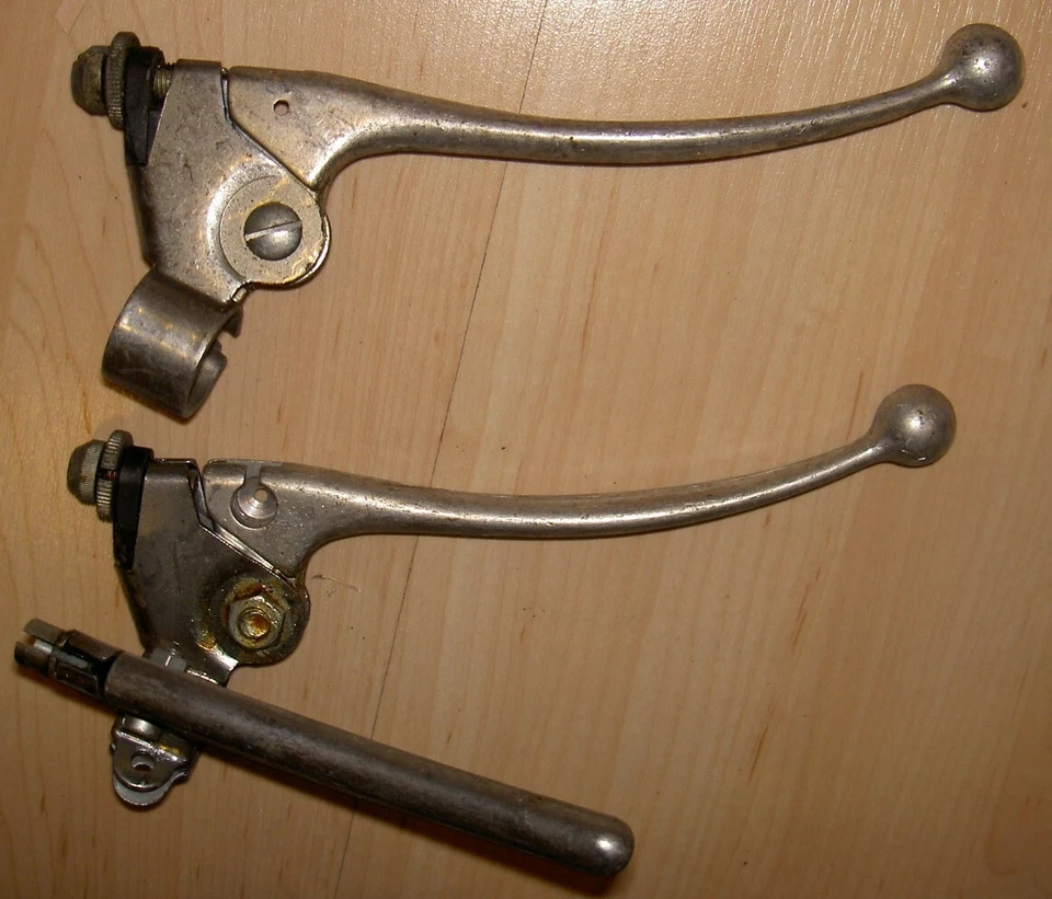 1960's Ducati NOS brake and clutch chrome & alloy lever sets, includes 3rd lever - Image 1 of 1