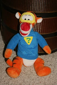 Animal de peluche TIGGER Super Sleuth Winnie The Pooh 15" K3 - Imagen 1 de 4