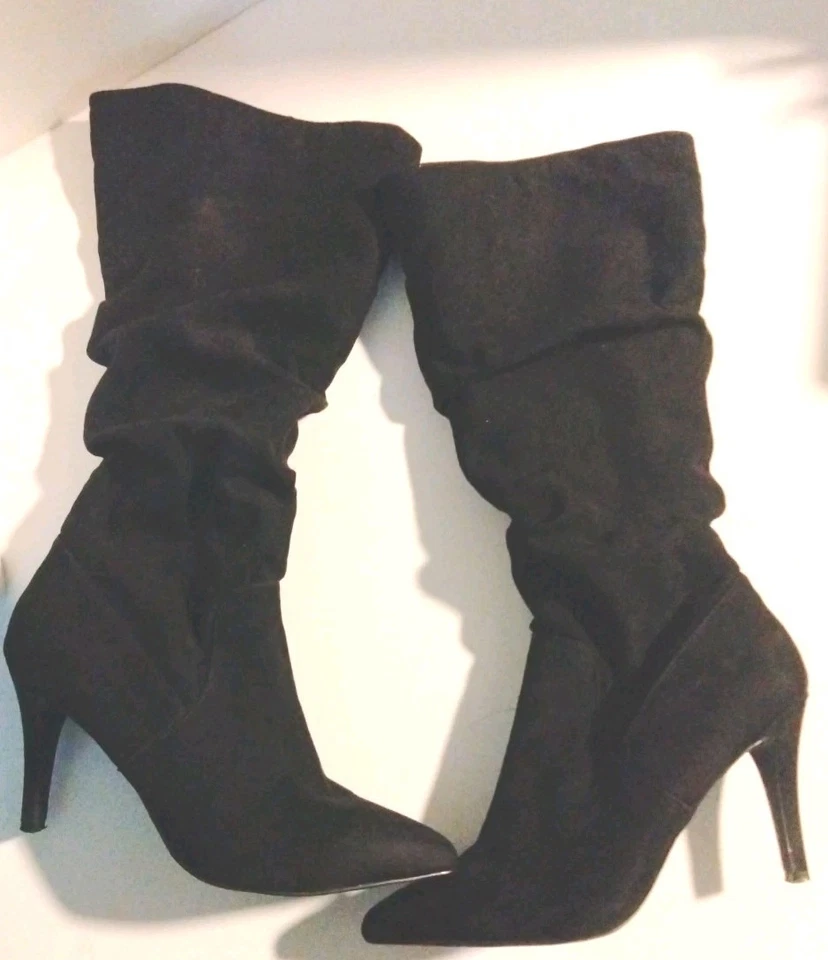 FERGALICIOUS BY FERGIE Nori Black Calf High Side Zip Boots Womans Sz 8 1/2M - Image 1 of 4