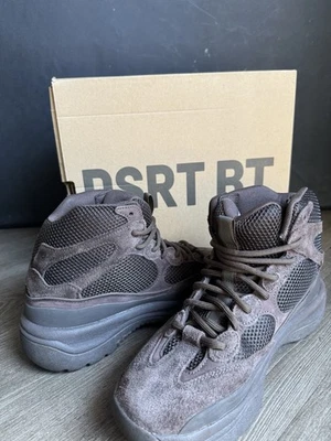 Botas Yeezy Marrón Aceite Talla 9 Ligeras Usadas con Caja y Etiquetas/Tarjetas de Autenticación Foto 1 de 4