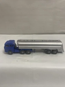 Wiking HO 1/87 Tanker Truck - Picture 1 of 11