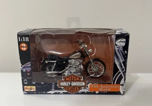 Maisto 95th Anniversary - 1:18 Series 3 - FLSTF Fat Boy 1998 Harley Davidson - Picture 1 of 6