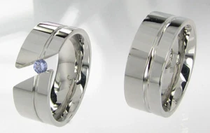 2 Partnerringe Freundschaftsringe Eheringe aus Titan mit Topas Ringgravur T12T - Bild 1 von 1