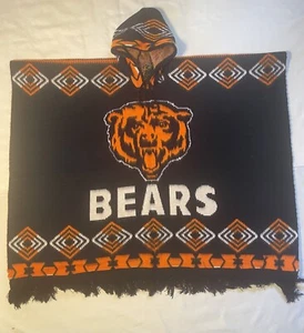 NFL Chicago Bears, Wolle/Acryl Two Side Logo Team Pullover Kapuzenponcho - Bild 1 von 4