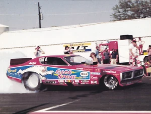 GENE SNOW-REVELL SNOW MAN CHARGER FUNNY CAR COLOR WYNN'S OIL HANDOUT - Picture 1 of 2
