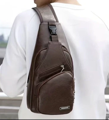 Mochila tiracolo masculina de couro peito ombro porta de carregamento USB viagem - Imagem 1 de 4