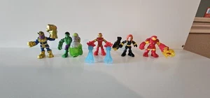 POWER UP SQUAD con Thanos y Black Widow Marvel Super Hero Adventures Playskool en paquete - Imagen 1 de 4