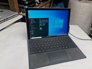 Microsoft Surface 1796 i5 7a generazione Tablet -256GB SSD 8GB RAM-Windows 10 Pro (D13) - Foto 1 di 15