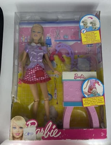 Barbie I Can Be Career Toelettatrice Y7379 NUOVA - NEW (segni di usura ) - Foto 1 di 2
