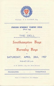 SOUTHAMPTON BOYS v Barnsley (Schools Trophy Final @ The Dell) 1956/1957 - Picture 1 of 1