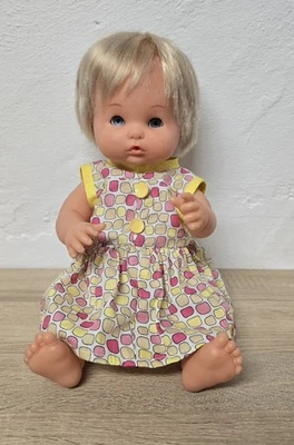 Muñeca Vinilo Muñeca Famosa 39 cm Ojos Dormidos Función Beber y Humectar De Colección Foto 1 de 4