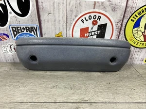 Toyota Tacoma 1995-2004 reposabrazos lateral tirador de puerta - OEM azul gris izquierdo derecho - Imagen 1 de 10
