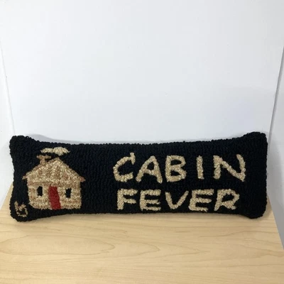 Almohada de lana enganchada Chandler 4 esquinas cabina fiebre Laura Megroz invierno acogedor Foto 1 de 4