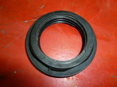 SKIDOO SKI DOO MXZ FORMULA LEGEND ZX 440/500/600/700/800 燃油气罐颈部 NUT — 第 1/3 张图片