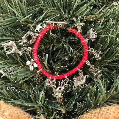 HOTI Cáñamo Rojo Hecho a Mano Feliz Navidad Cucaracha Clip It Plata Dije NAVIDAD Pulsera Foto 1 de 3