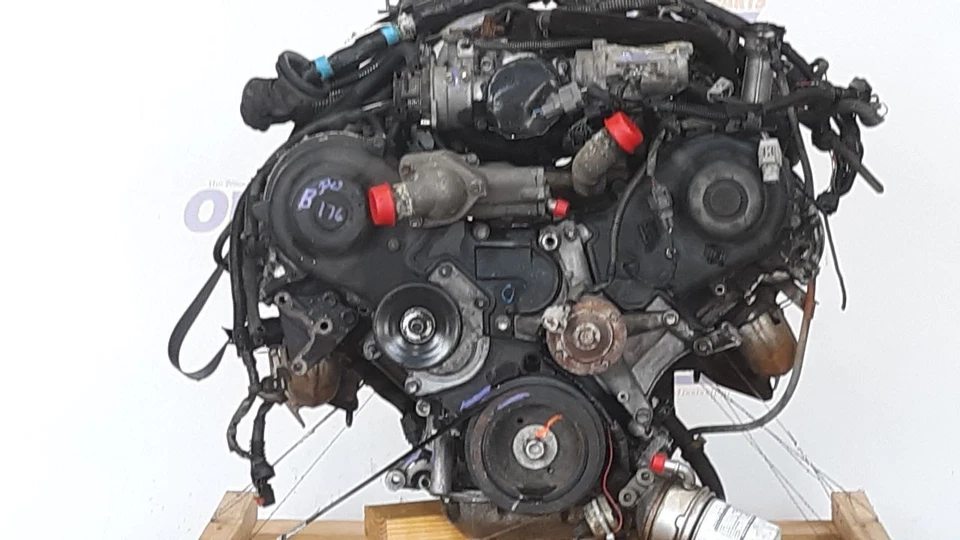 Engine 4.7L VIN T 2UZFE V8 1999 LEXUS LX LX470 173K MILES - Image 1 of 4