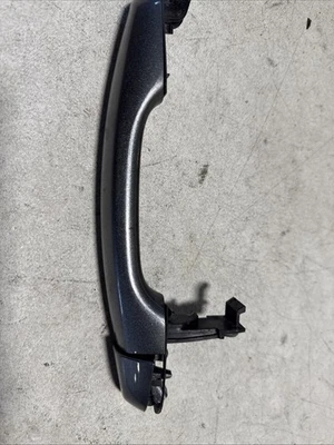 Manija de puerta exterior delantera derecha Hyundai Elantra 2017-2020 gris OEM Foto 1 de 4