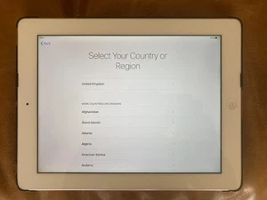 IPAD 4TH GENERATION - GOOD CONDITION BUT READ DETAIL. - Picture 1 of 3