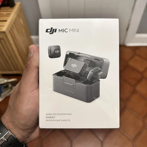 Mini microphone sans fil DJI Mic Mini (2TX+1RX+étui de charge) NEUF ⭐️ envoi rapide - Photo 1 sur 7