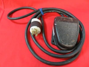 Interruptor de pie Linemaster Clipper - Imagen 1 de 4