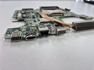 Dell Inspiron 1564 Motherboard 0F4G6H processor i3 + Heatsink - Picture 1 of 3