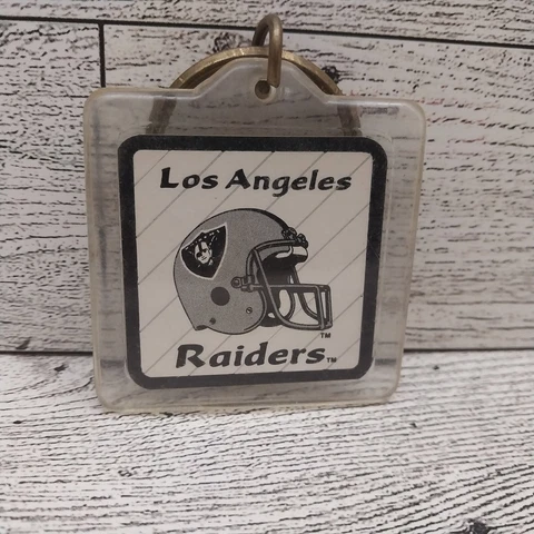 Vintage Los Angeles Raiders Keychain 1980s LA NFL Keyring Cover