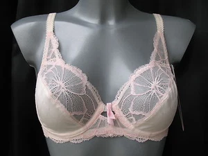 Triumph Fashion Amour Spotlight W 75 - 85 Cup A - E Underwire Bra Angora - Picture 1 of 3