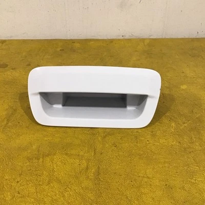 Ручка задней подъемной двери 2024 2025 Dodge Durango с переключателем 7rk10gw7aa от оригинального производителя белая - Изображение 1 из 4