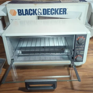 Black & Decker Spacemaker Toaster Oven TRO400 Vintage 1996-2001 - Picture 1 of 13