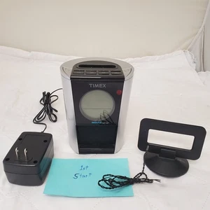 Timex Indiglo Night Light Alarm Clock and Radio - Picture 1 of 7