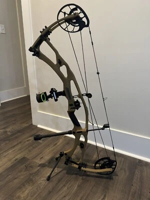 Hoyt RX 7 Ultra, Excellent Condition-Fully Loaded - Image 1 of 4