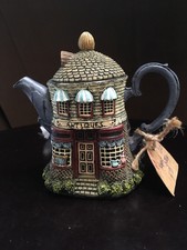 Hometown Teapot Cottage 3878
