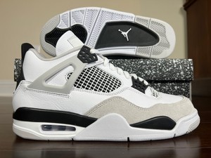 Jordan 4 Military Black 2022 for Sale 
