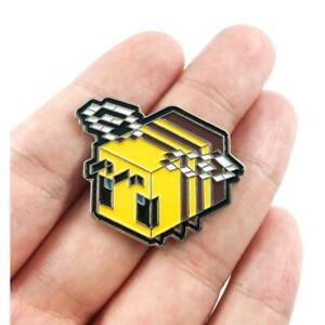 Metal Cartoon Pixel Bee Brooch Ins Wind Metal Badge Badge Pin Bag Decoration
