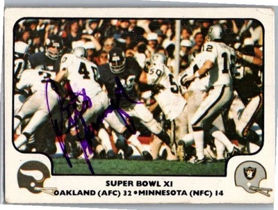 1977 -Pete Banaszak- Fleer Autograph/Signed/Auto Football Card #67 Raiders - Image 1 of 2