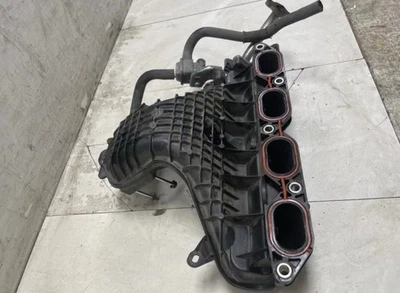 Оригинальный впускной коллектор в сборе для Toyota Prius 1,8 л 2010-2015 годов выпуска 1712037054 - Изображение 1 из 2