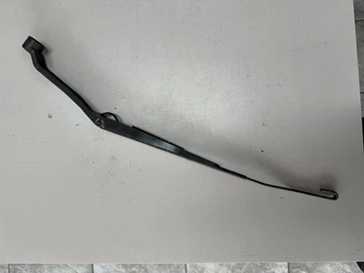 Brazo limpiaparabrisas delantero para conductor Mitsubishi Outlander 2006 Foto 1 de 4