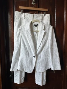 NWT Ann Taylor White Eyelet 2pc Suit Set Women’s Blazer Size 10 Pants Size 8 - Picture 1 of 19