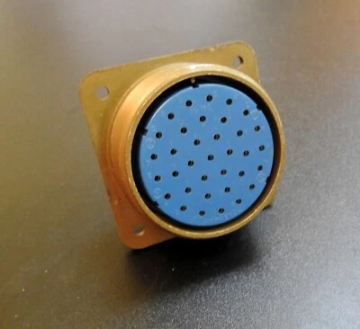 MS3102A36-15S Amphenol Military Bulkhead Connector 35 Solder Cup Sockets - Image 1 of 4