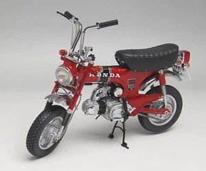 EBBRO 1/10 Scale DAX Honda ST50 1969 Red w/Original Box NIB - Picture 1 of 6