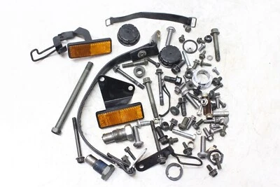 Yamaha V Star 650 XVS650 2005 OEM motor pernos de montaje hardware motor tornillos Foto 1 de 4